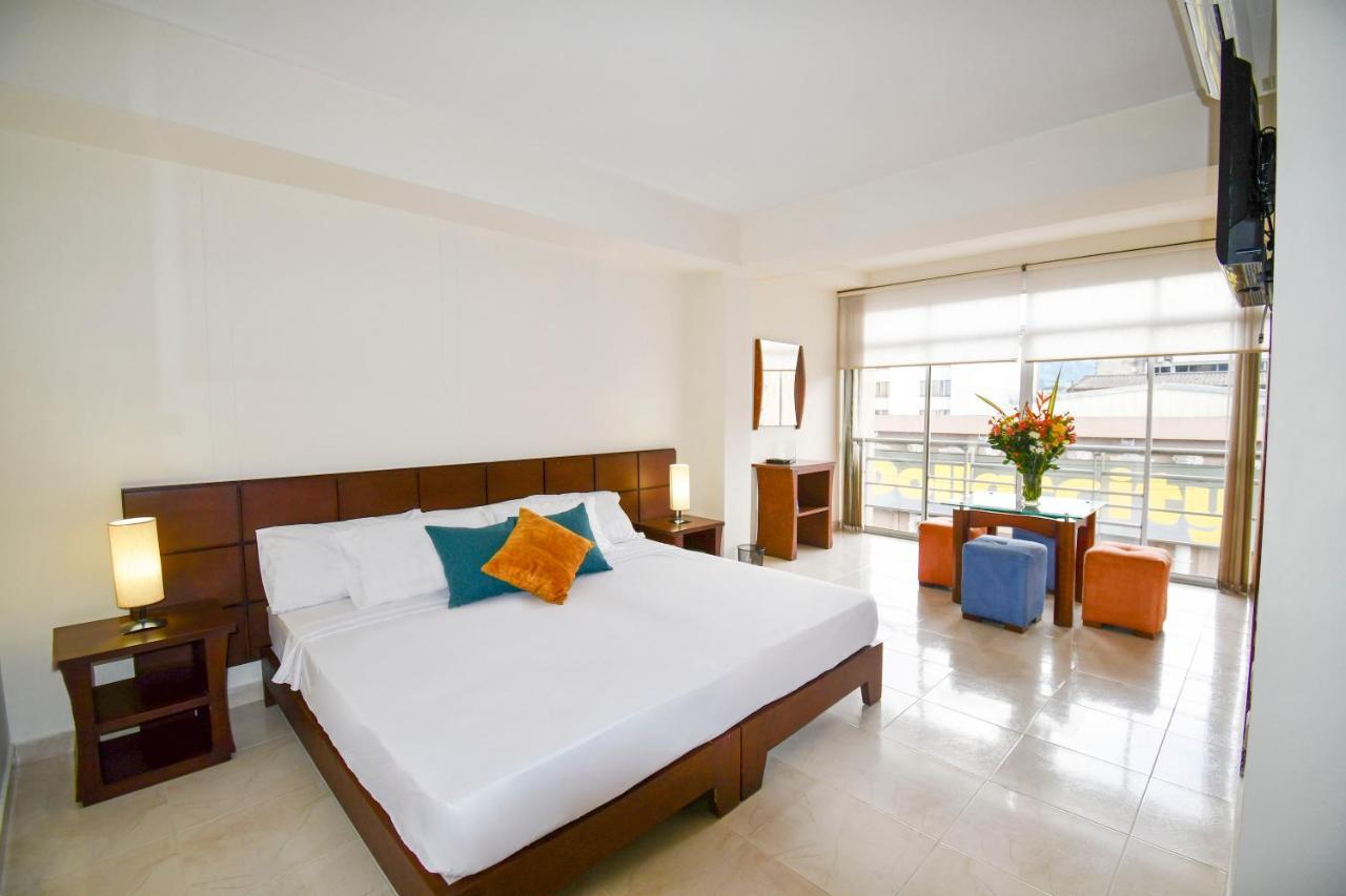 Hotel Monarca Armenia Buitenkant foto