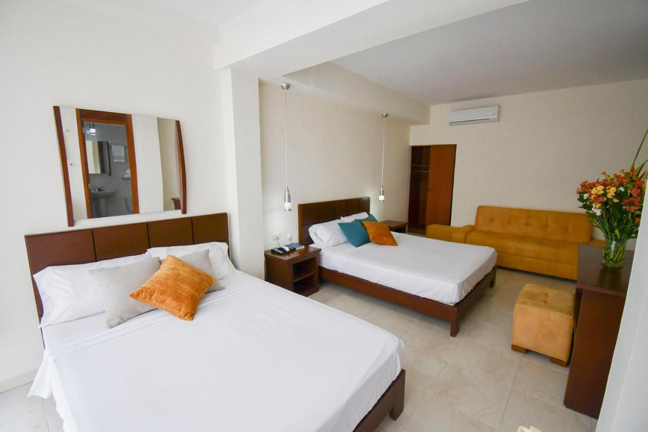 Hotel Monarca Armenia Buitenkant foto