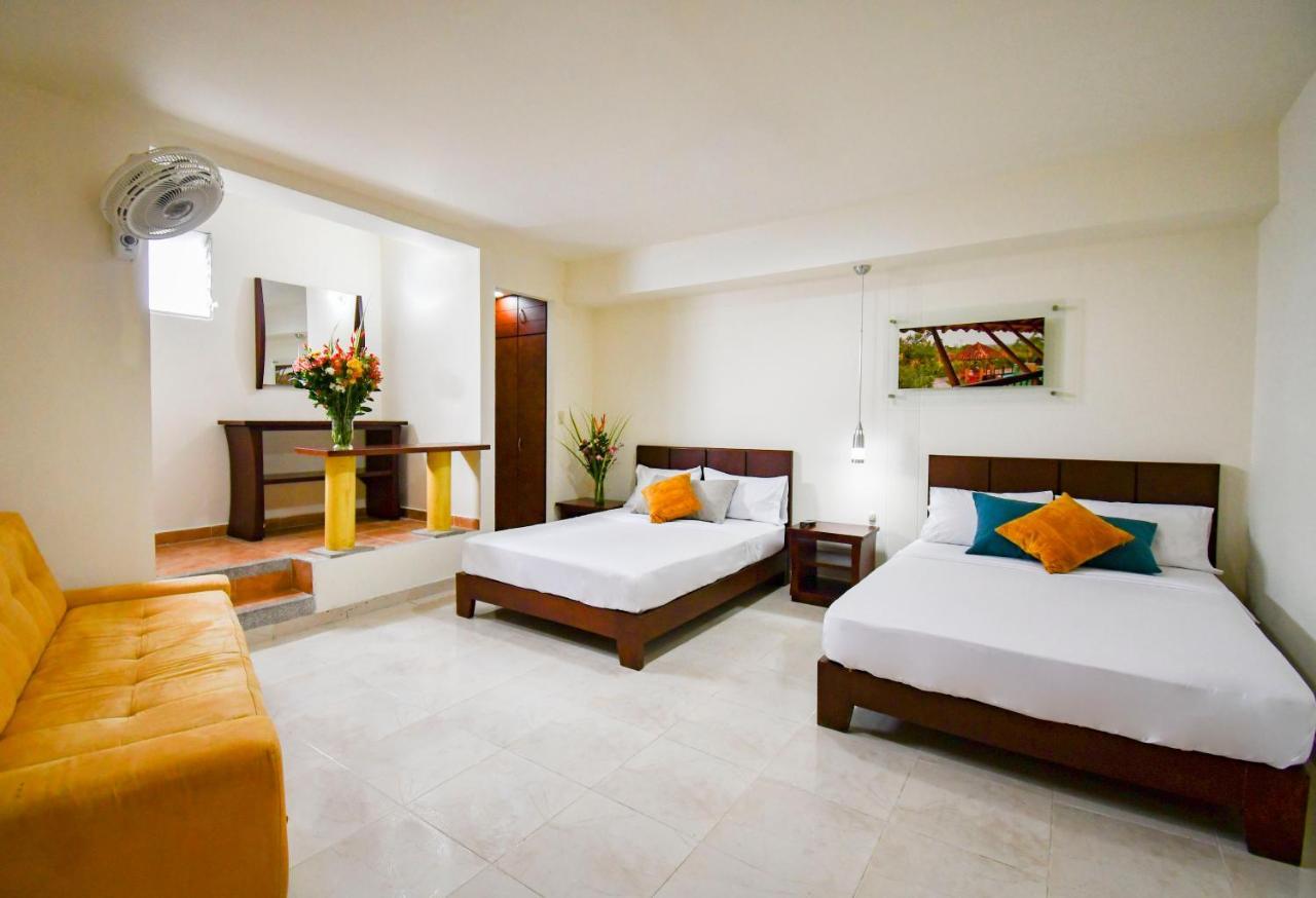 Hotel Monarca Armenia Buitenkant foto