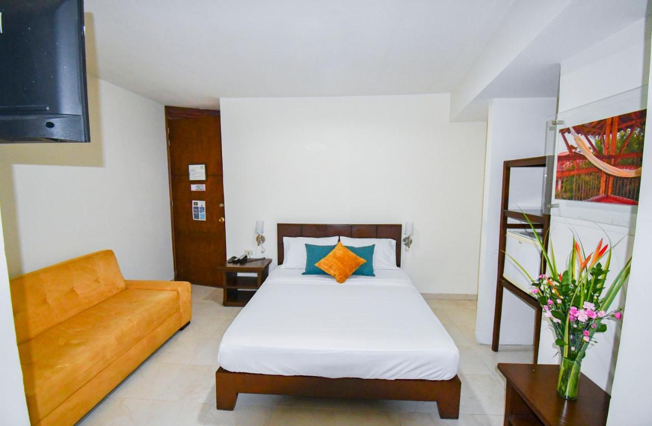 Hotel Monarca Armenia Buitenkant foto