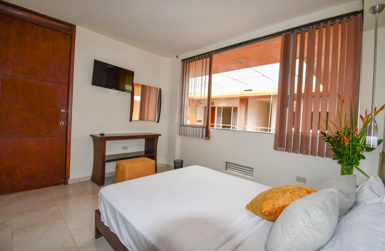 Hotel Monarca Armenia Buitenkant foto