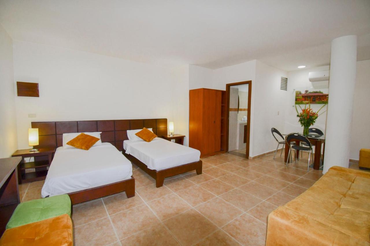 Hotel Monarca Armenia Buitenkant foto