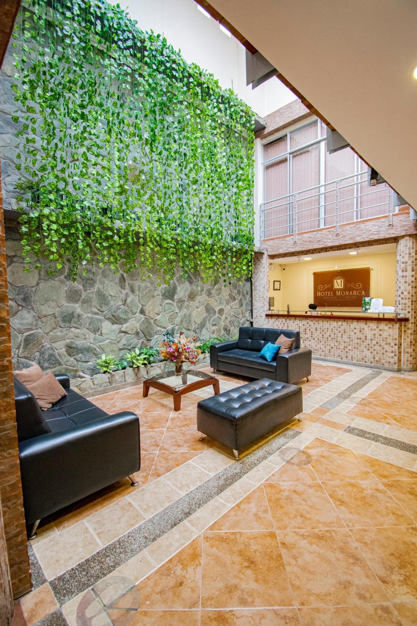 Hotel Monarca Armenia Buitenkant foto